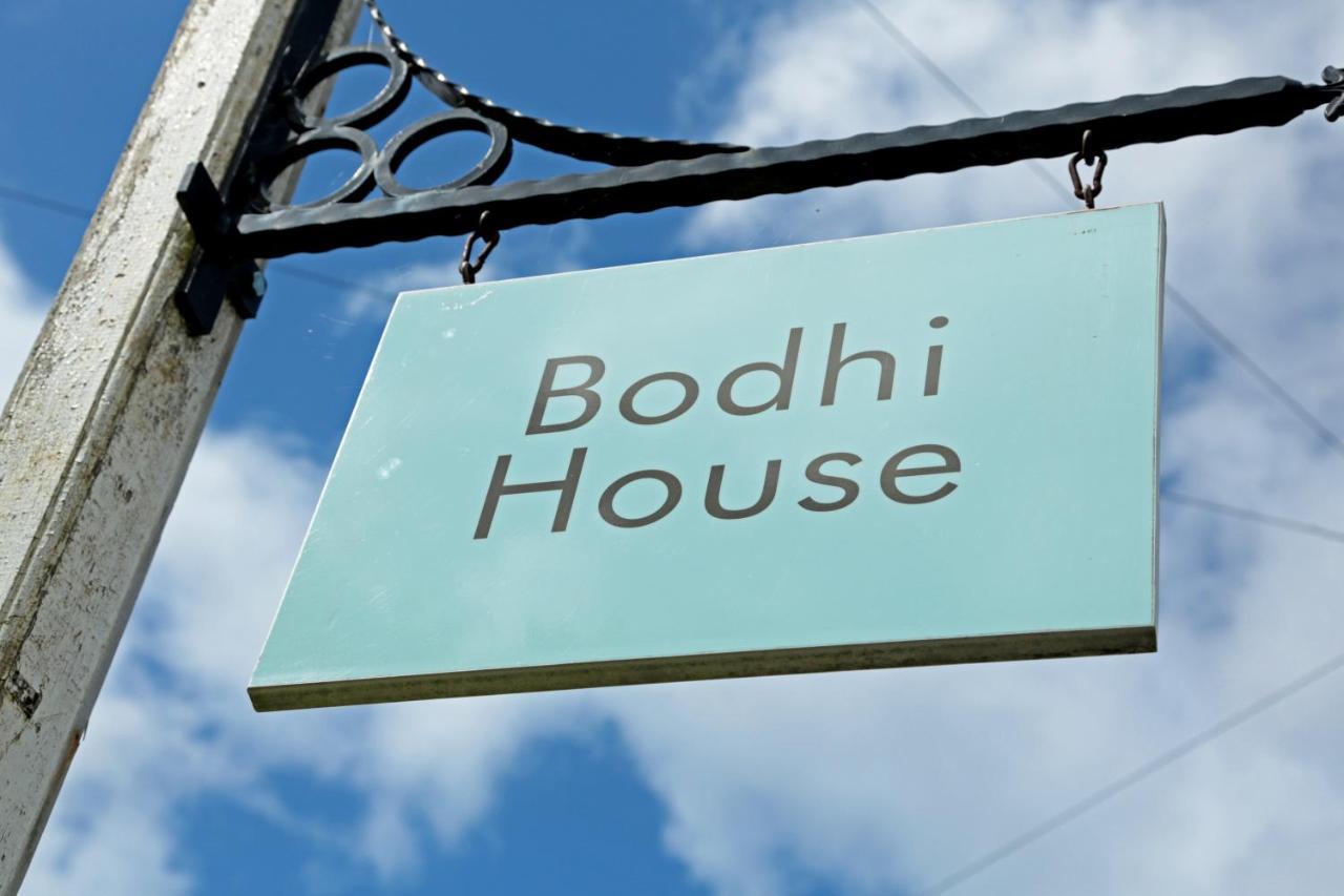 Bodhi House Hotel Bath Exterior photo